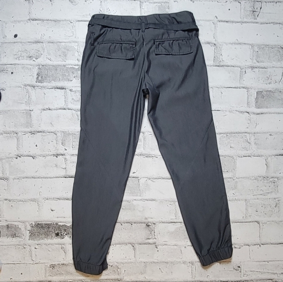Joe’s Jeans Black Paperbag Waist Jogger Pants Size 25 Women’s - Picture 2 of 4